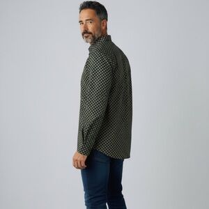 THEORY 100% Cotton Men’s Button Down Dress Shirt Black w/ Gold Print US Sz M